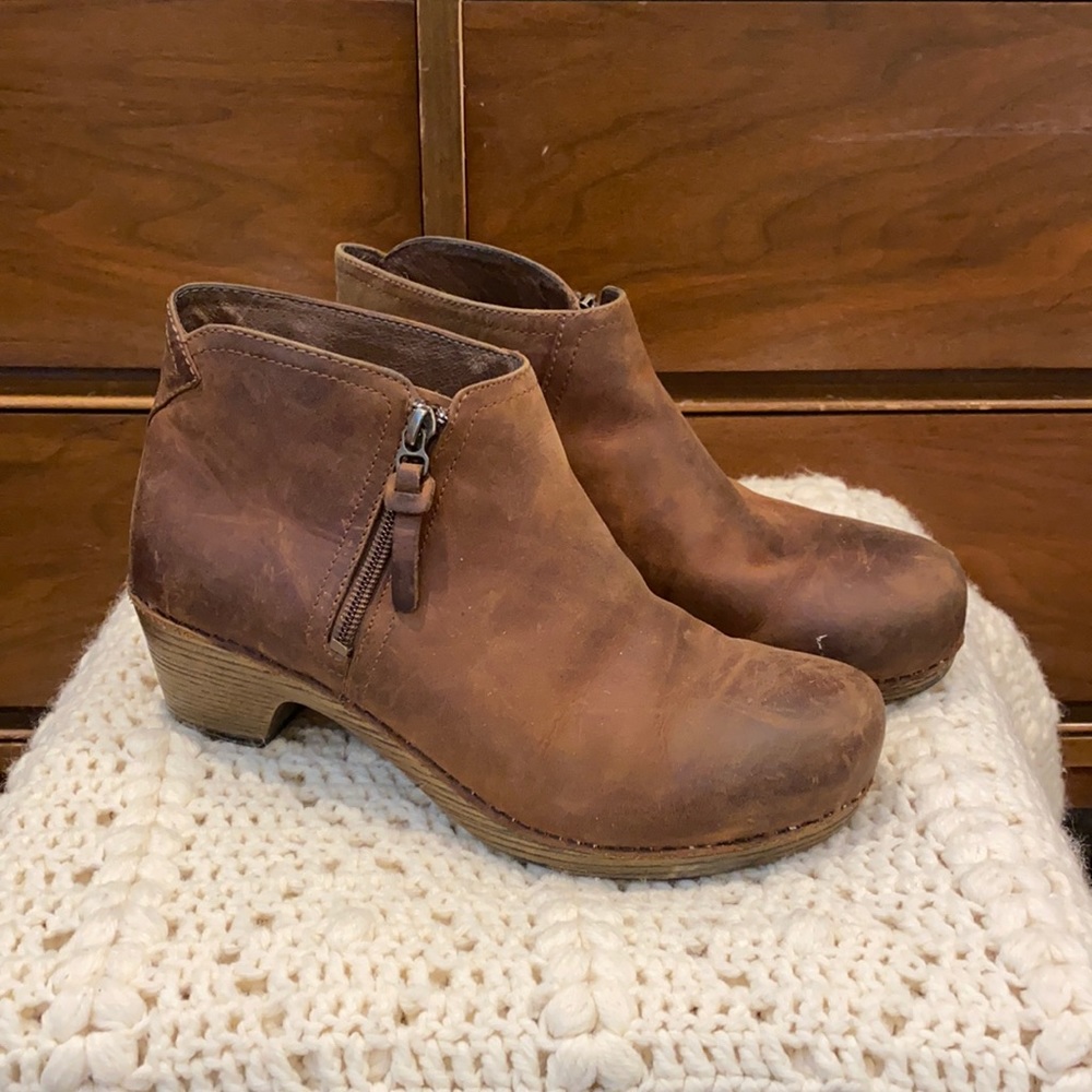 Dansko Max boot